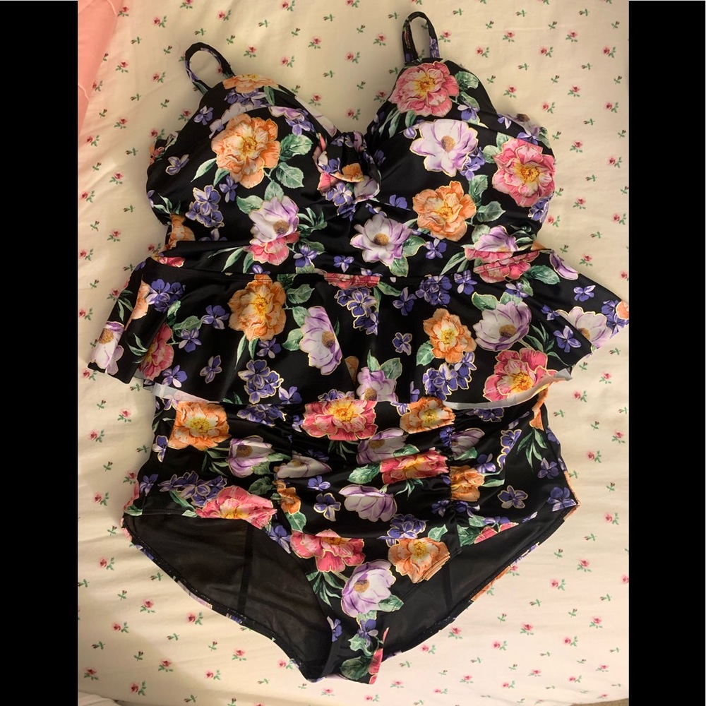 Torrid Black Metallic Floral Peplum Midkini Two Piece Swimsuit Bikini SET 3X